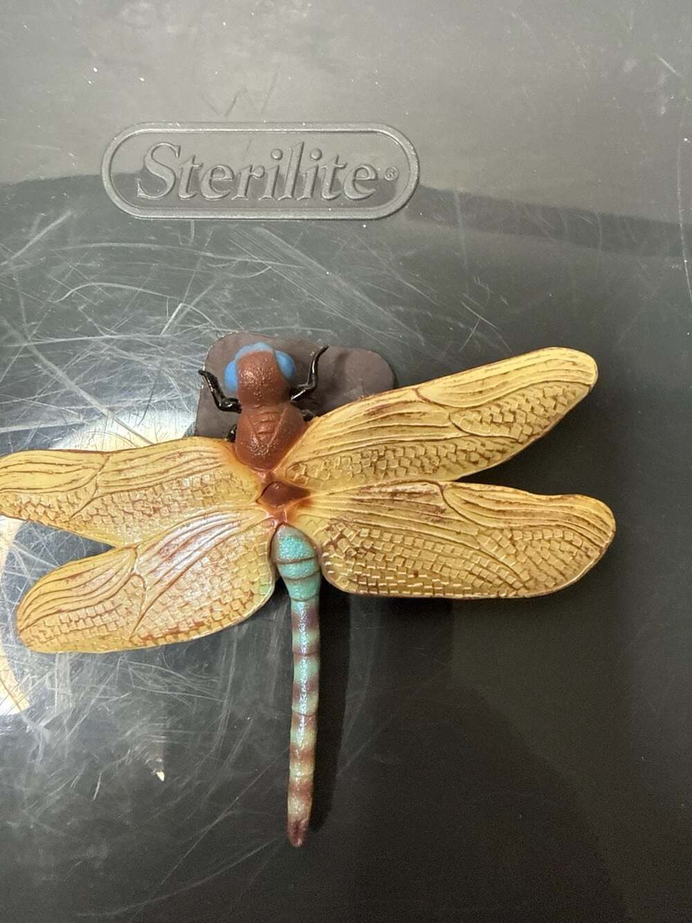 J.R. 2000 Dragonfly Refrigerator Magnet B-14 Resin Figurine